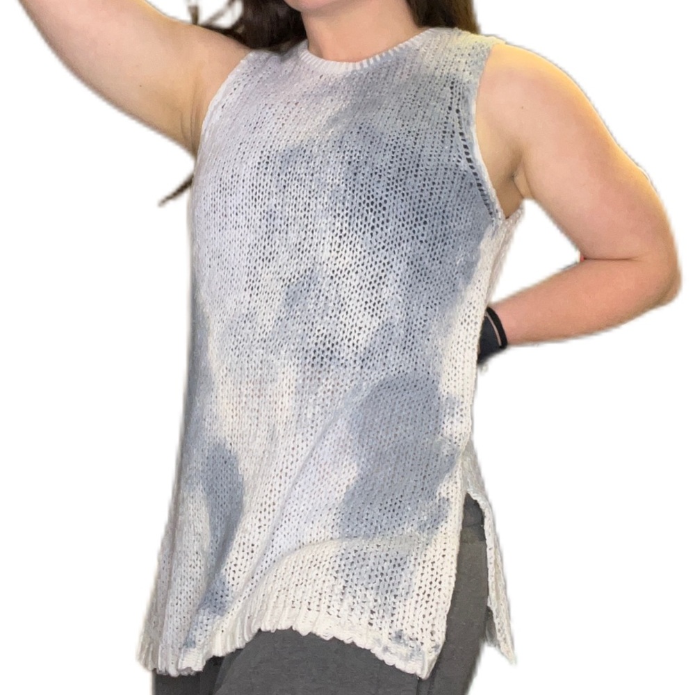 HelloNite Crochet Sweater Tank New With Tags Size XS Blue and White 100% Cotton
